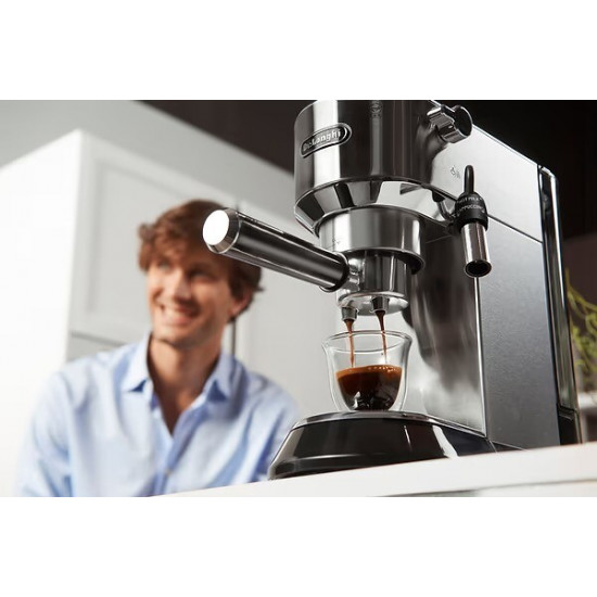 Кавоварка Delonghi EC 685 M Dedica
