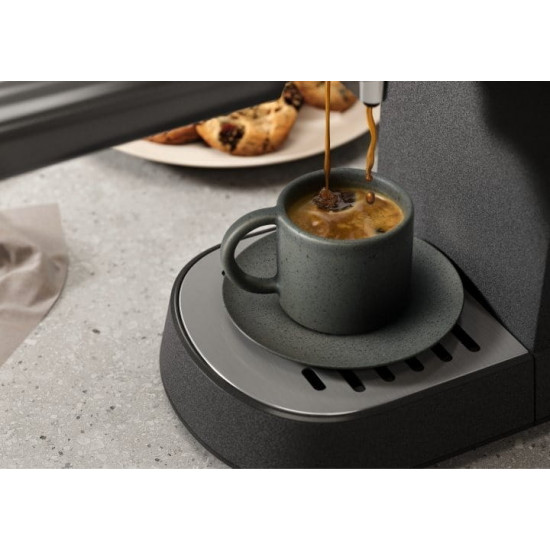 Кавоварка ріжкова Electrolux Explore 6 E6EC1-6BST