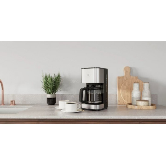 Кавоварка Electrolux E3CM1-3ST